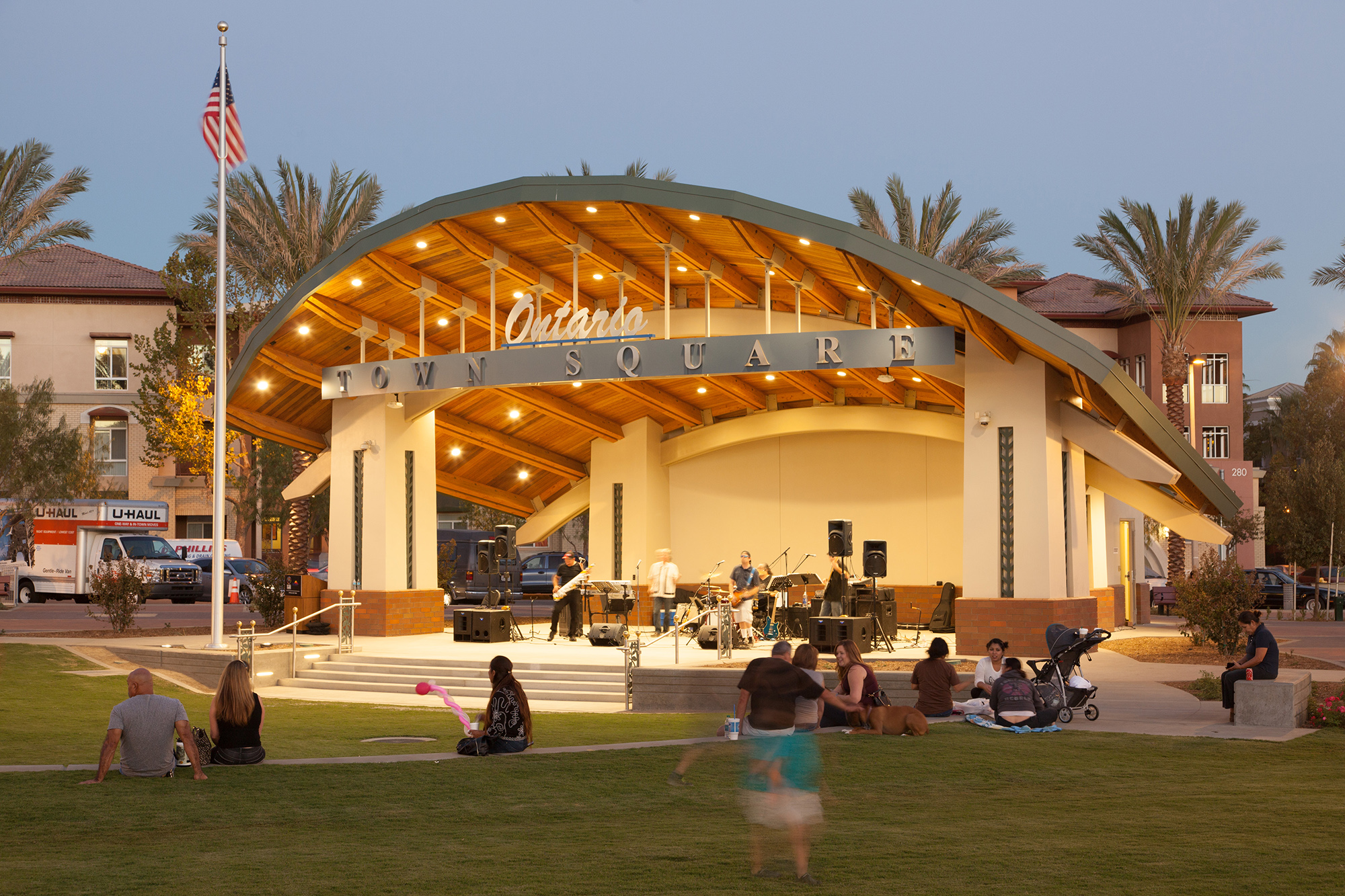 RJMDesignGroup » Ontario Town Square