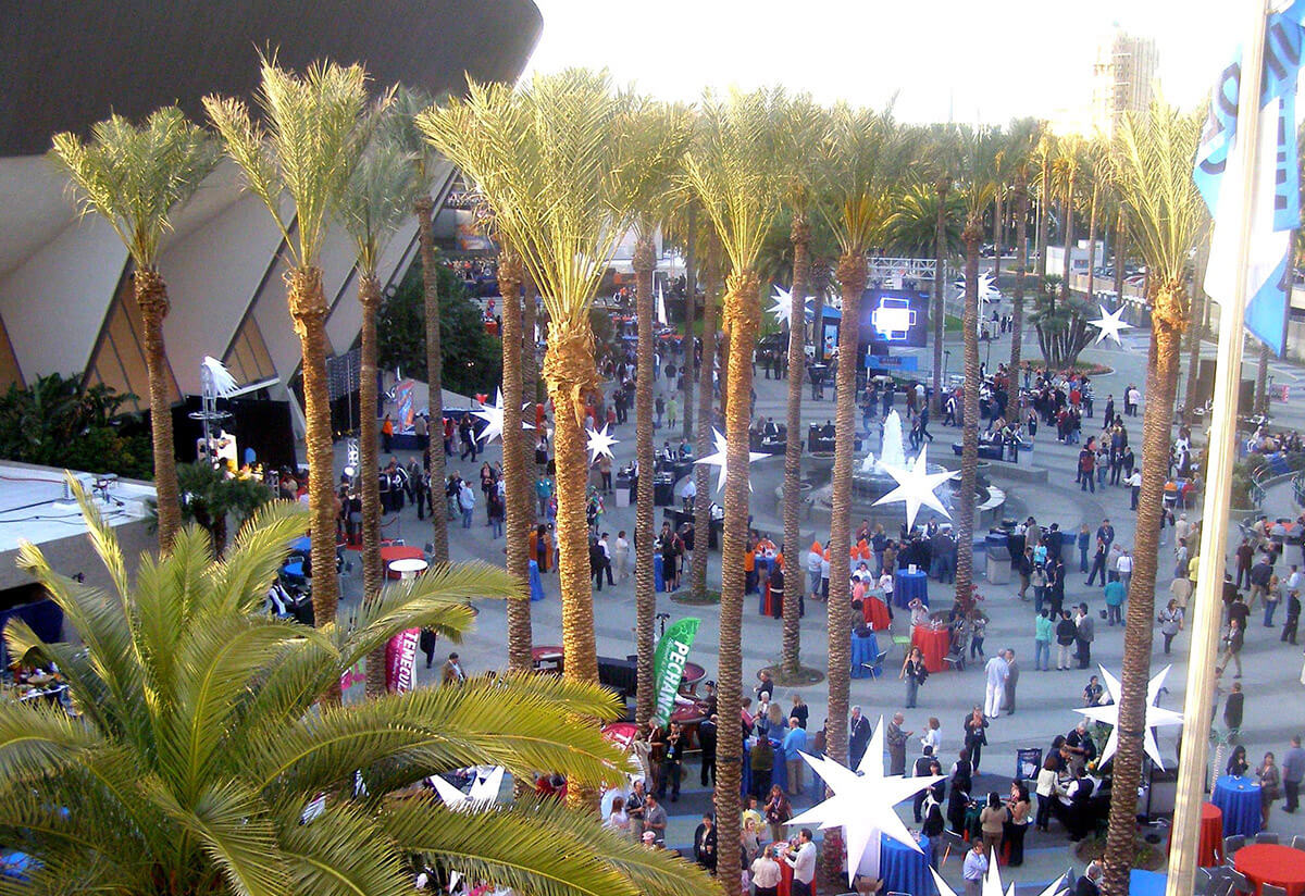 Anaheim Convention Center Arena Plaza Rjmdesigngroup