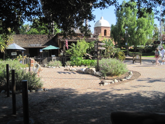Featured image for “Los Rios Historic District Plaza”
